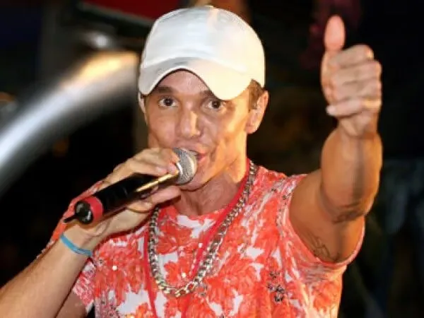 Morre Netinho, cantor de ‘Milla’ e ícone do axé, aos 60 anos